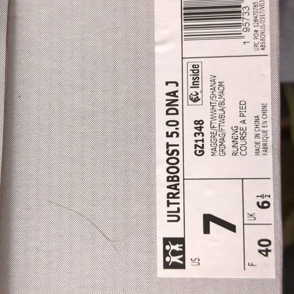 Adidas ultraboost magic gray sneakers size 7 unisex - Picture 3 of 5